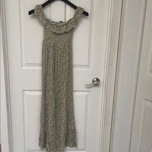 Elegant Green Floral Maxi Dress